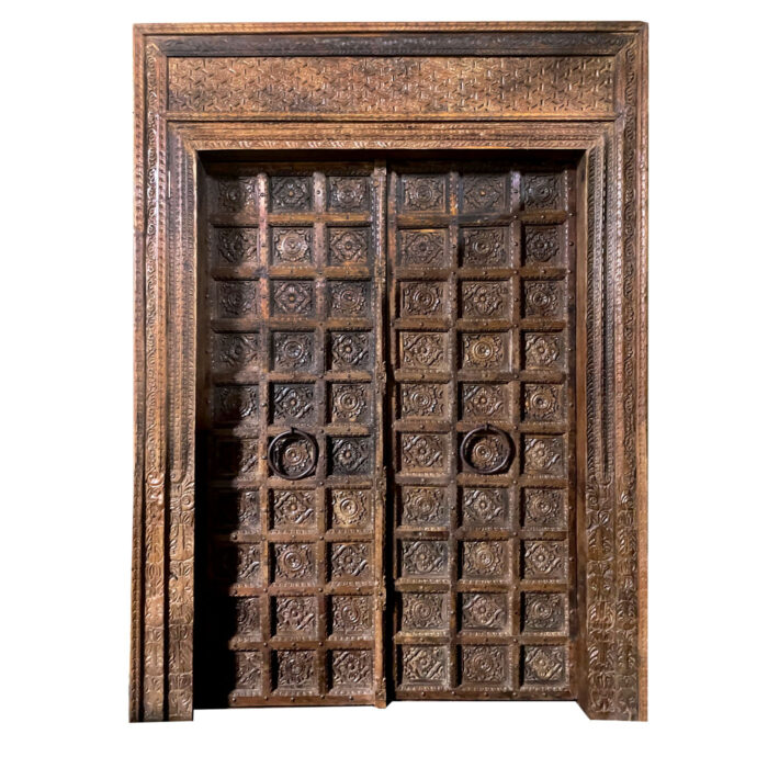 Antique Medallion Door